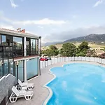 索拉纳斯酒店 3* 索拉纳斯