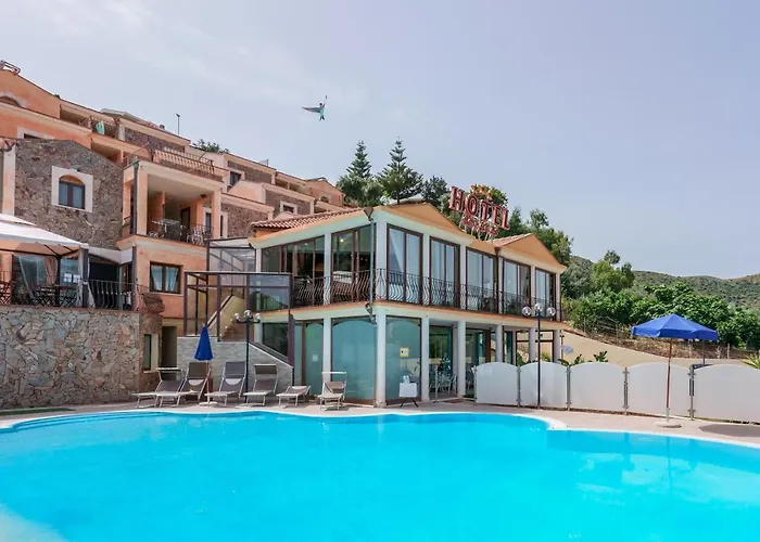 Hotel Solanas Hotel 3*