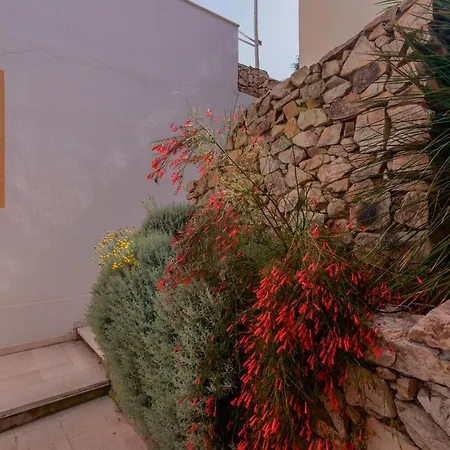 Hotel Solanas Hotel Solanas (Cagliari)