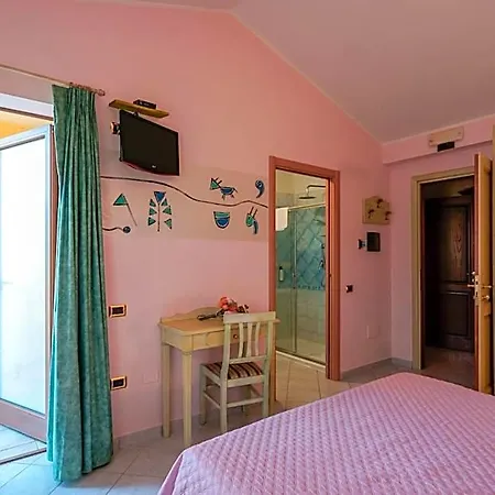 Hotel Solanas Hotel Solanas (Cagliari)