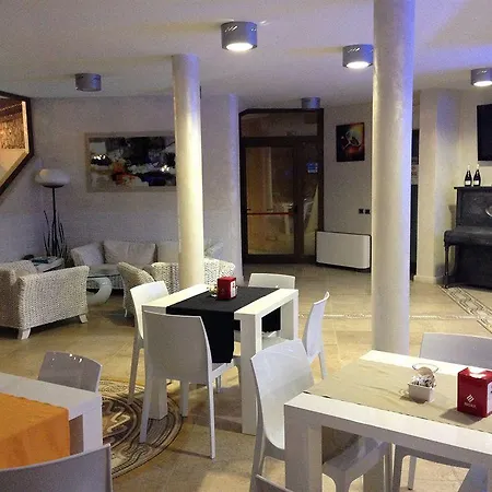 Hotel Solanas Hotell