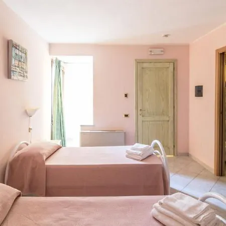 Solanas 3* Solanas (Cagliari)
