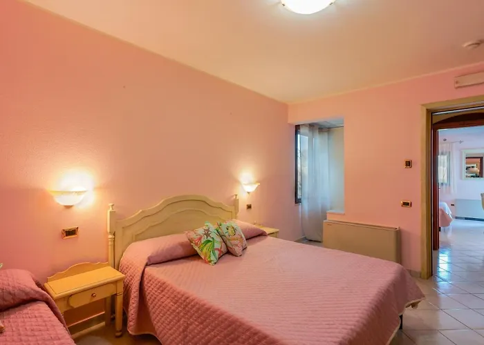 ホテル Hotel Solanas 3*